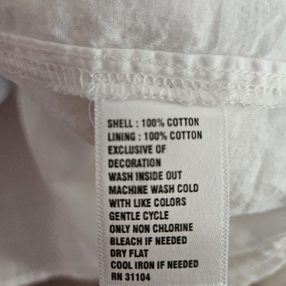 NWT Crown & Ivy white embroidered floral blouse top Womens Medium - Picture 7 of 8